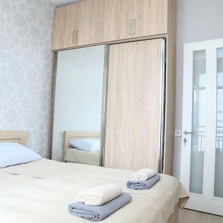 Apartment Black Sea 7 Batumi Exterior foto